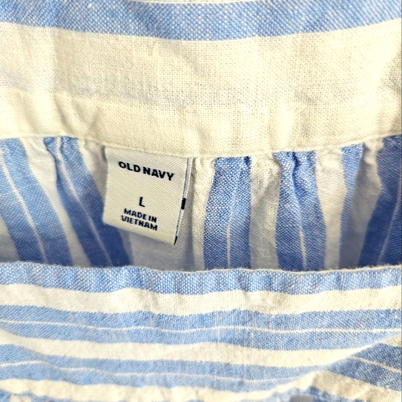 Old Navy linen blend blue stripe top - Picture 3 of 4